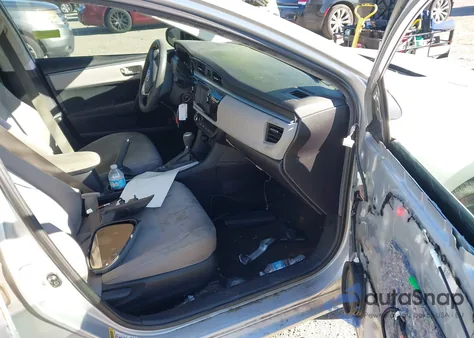 2015 Toyota Corolla Le z USA, uszkodzony, nr VIN 2T1BURHE1FC418471